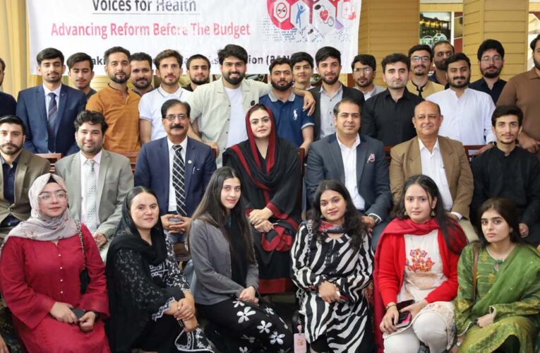 PANAH organizes session for young social media influencers