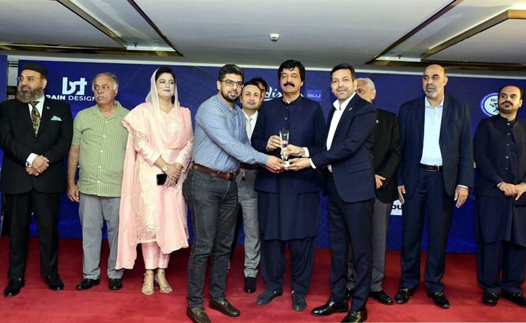 “Cheezious Takes Home ‘Favorite Pizza’ Title at Pakistan’s First International Food Awards 2025”