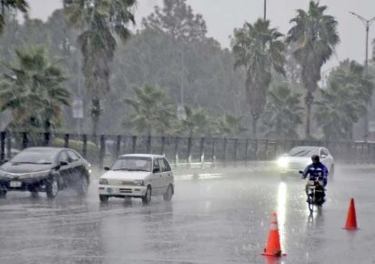 How to Stay Safe and Stress-Free on Rainy Days – Complete Survival Guide